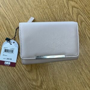 Mundi Womens Wallet NWT